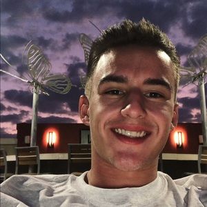 Meet your Posher, Alex